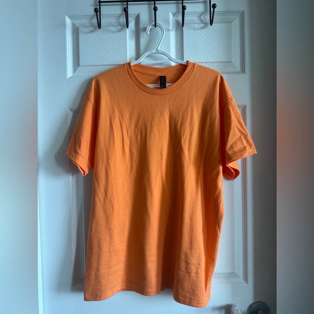 Bundle Gildan Tshirts Blue, Orange, and White. - Picture 7 of 9